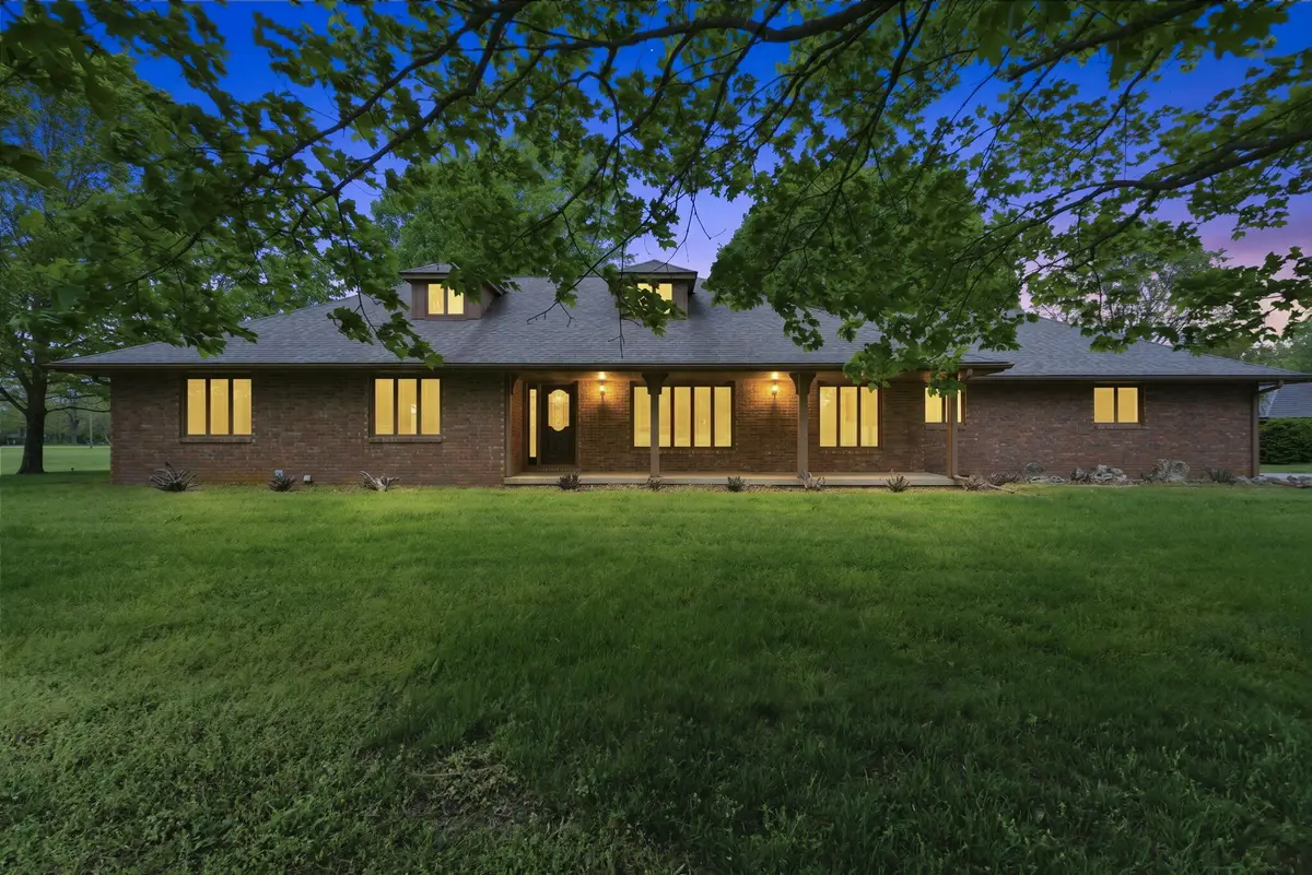 431 N Farm Road 205, Springfield, MO 65802 - #1