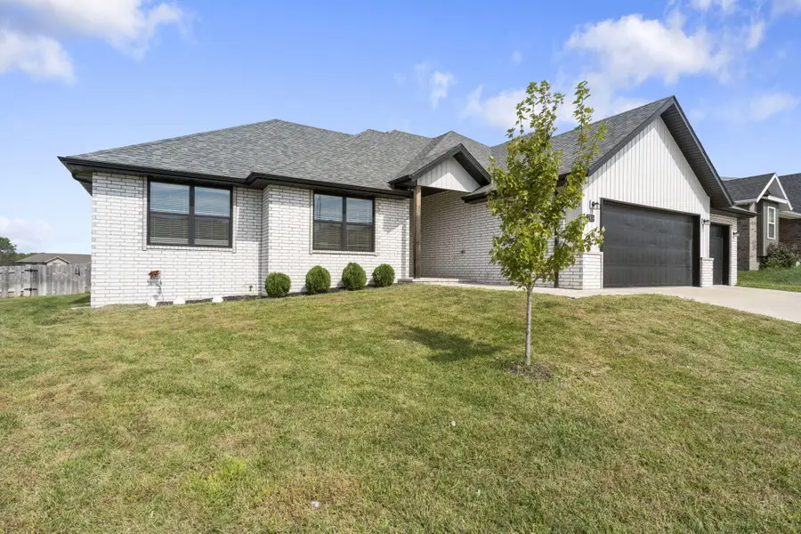 709 E Penzance Circle, Nixa, MO 65714 - #2