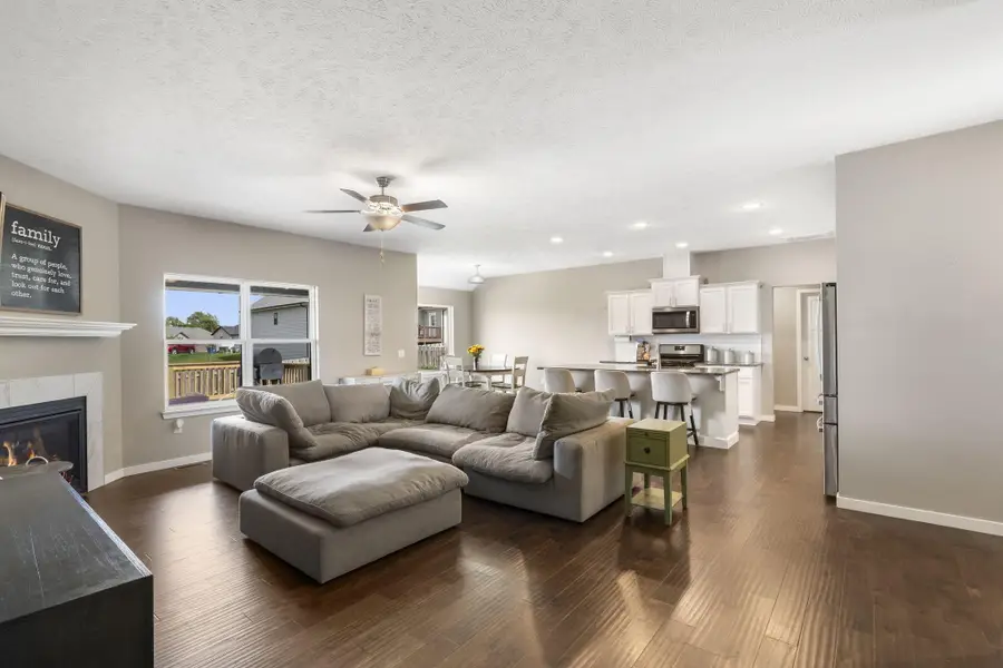 709 E Penzance Circle, Nixa, MO 65714 - #3