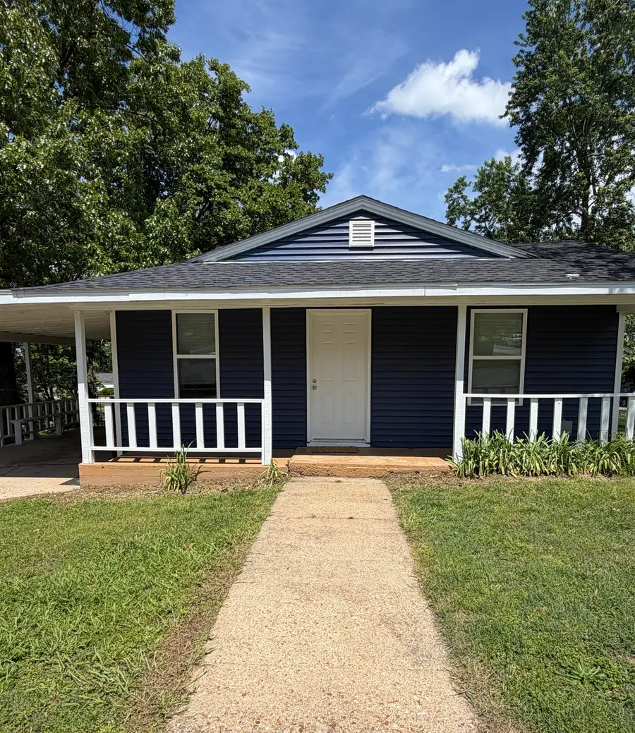 811 Texas Street, West Plains, MO 65775 - #3