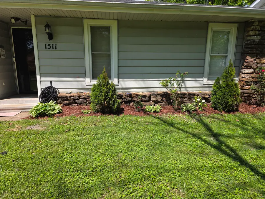 1511 W Berkeley Street, Springfield, MO 65807 - #3