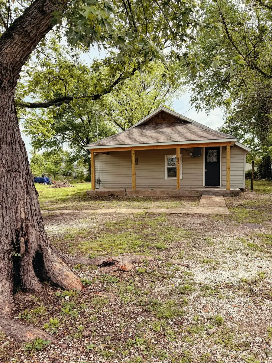 802 S Main Avenue, Bolivar, MO 65613 - #2