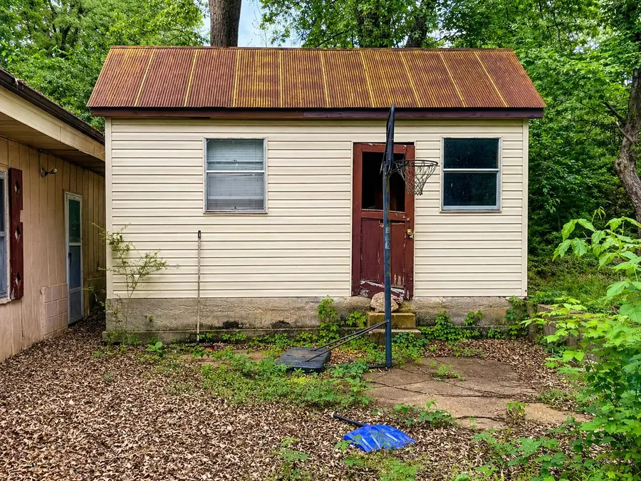 222 Lawrence, Thayer, MO 65791 - #3