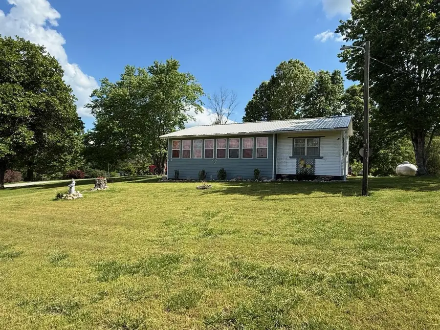 8447 Heart Road, Mammoth Spring, AR 72554 - #3