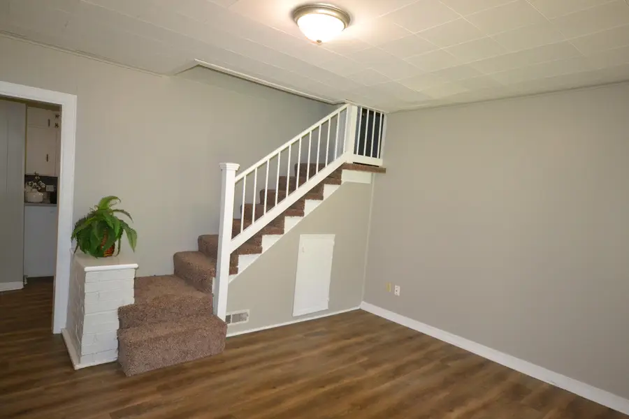 1439 S Luster Avenue, Springfield, MO 65804 - #3