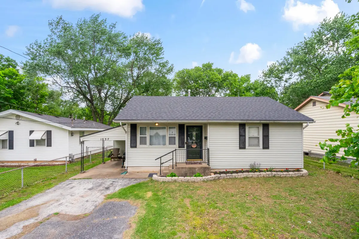1037 N Fulbright Avenue, Springfield, MO 65802 - #1