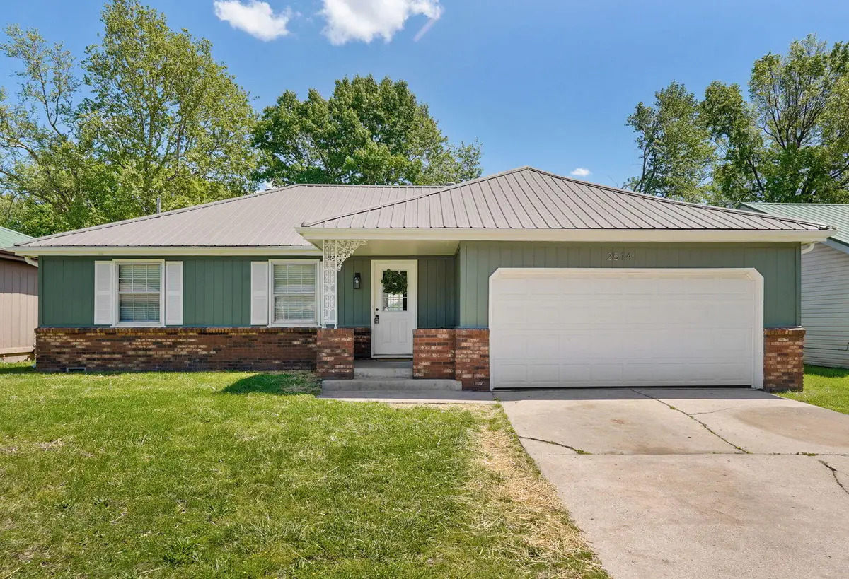 2514 S Fort Avenue, Springfield, MO 65807 - #1