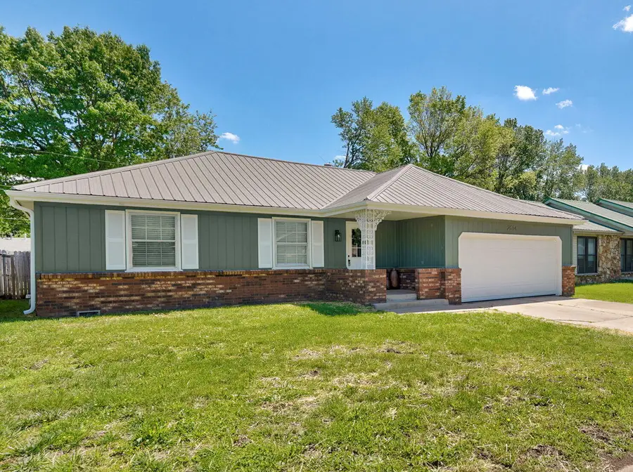 2514 S Fort Avenue, Springfield, MO 65807 - #2