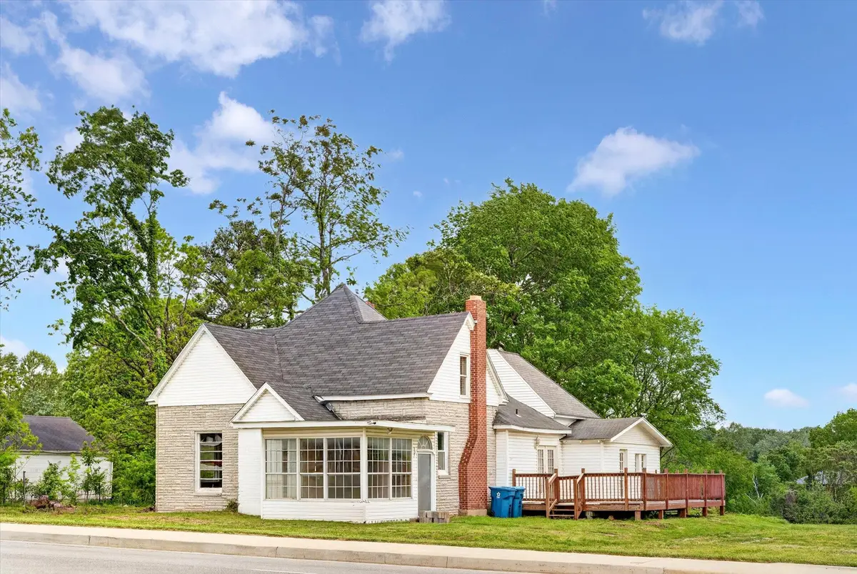 607 E Mount Vernon Street, Nixa, MO 65714 - #1