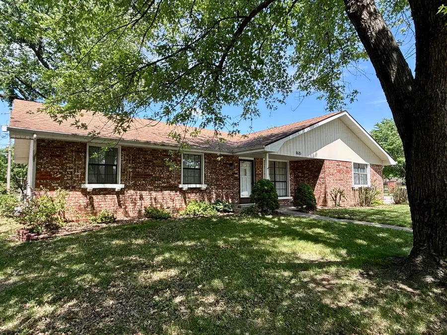 1635 E Hanover Street, Springfield, MO 65804 - #2