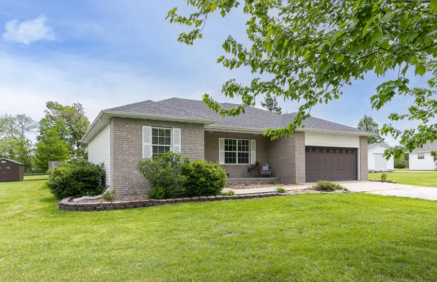 4076 S 97th Road, Bolivar, MO 65613 - #2