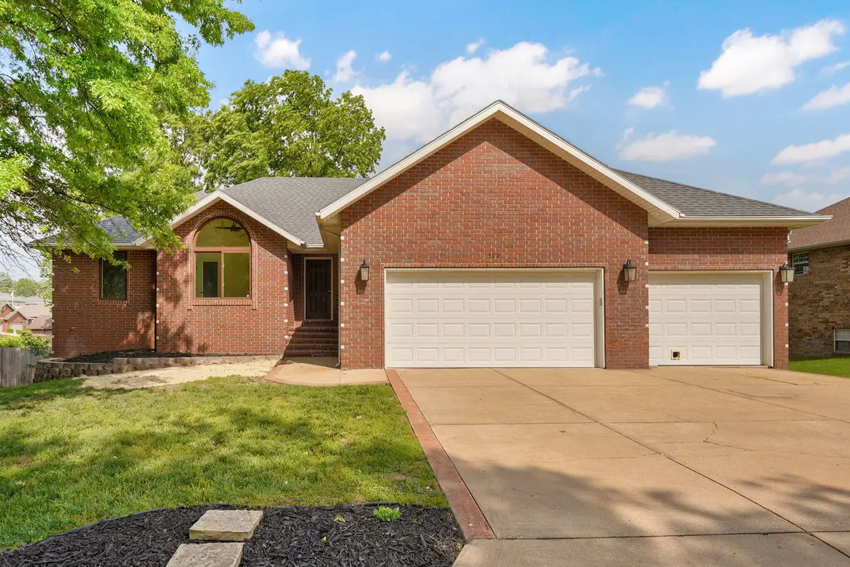 506 S Pepperhill Drive, Nixa, MO 65714 - #1