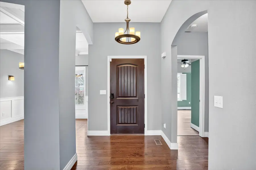 634 N Rockingham Avenue, Nixa, MO 65714 - #3