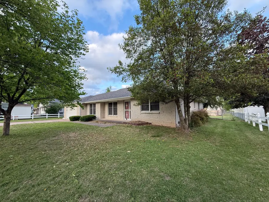 604 S Missouri Street, Marionville, MO 65705 - #2