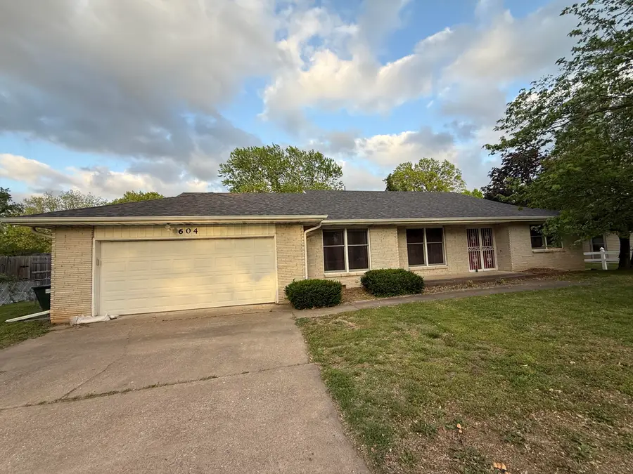 604 S Missouri Street, Marionville, MO 65705 - #3