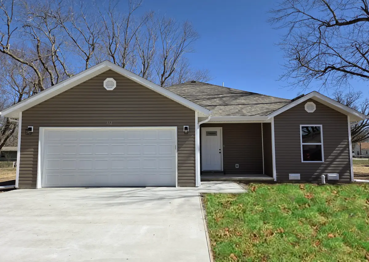 112 N Vine Street, Marshfield, MO 65706 - #1
