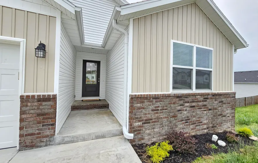 608 N Cheyenne Valley Road, Nixa, MO 65714 - #2