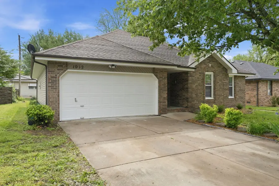 1012 S Ventura Avenue, Springfield, MO 65804 - #3