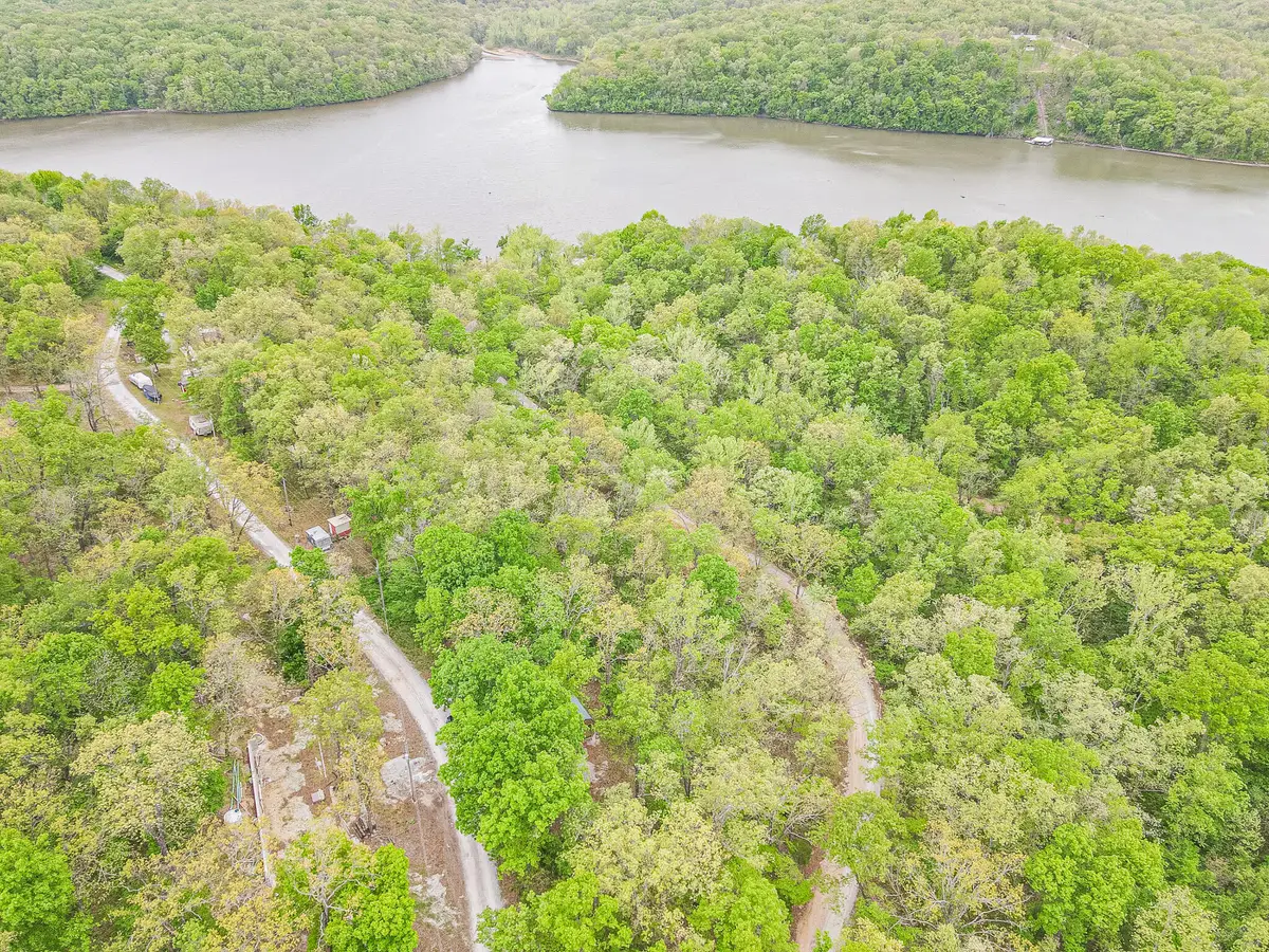 000 Plymouth Rock Road, Edwards, MO 65326 - #1