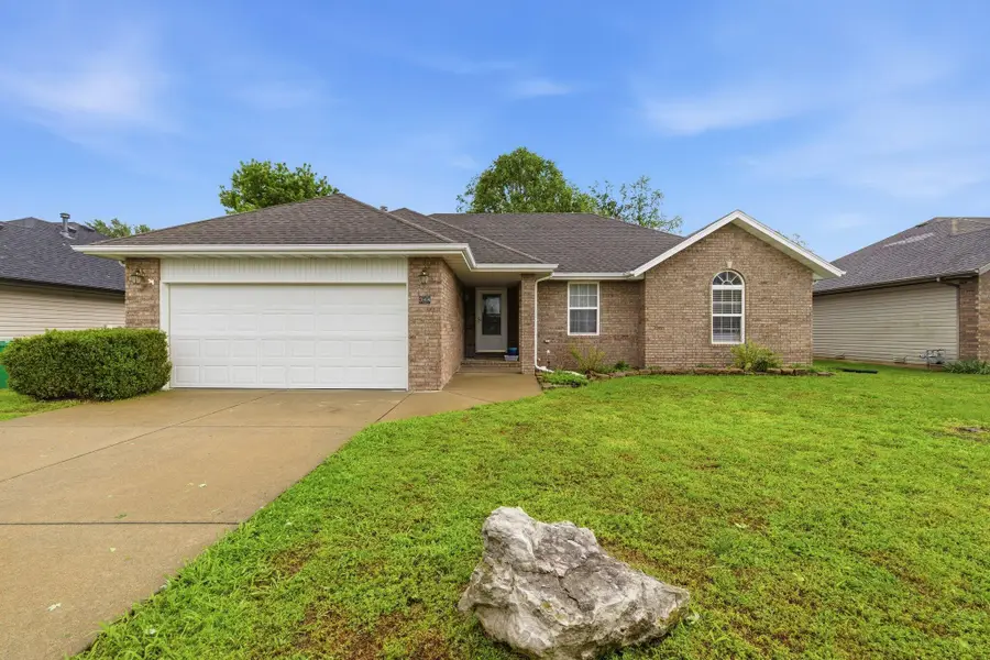 344 S Canton Avenue, Springfield, MO 65802 - #2