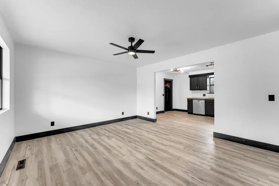 110 S Basswood Avenue, Republic, MO 65738 - #3