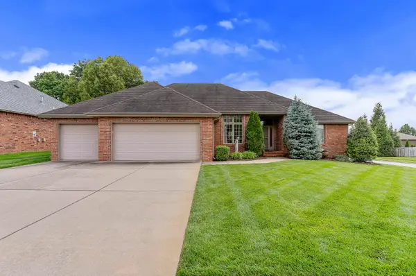 3912 W Olivia Street, Battlefield, MO 65619