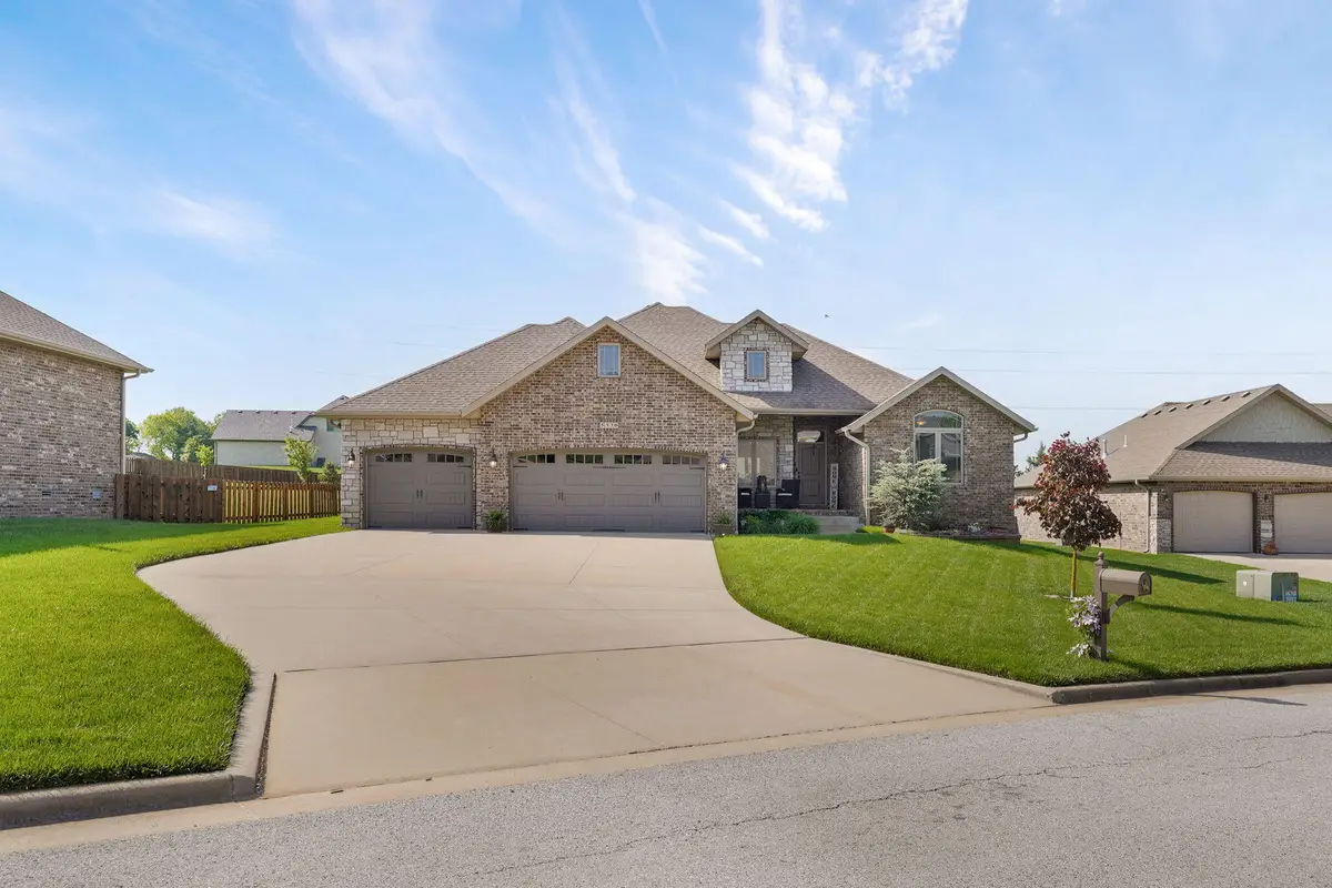 5330 E Wild Horse Drive, Springfield, MO 65802 - #1