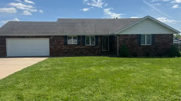 417 Schulz Avenue, Monett, MO 65708