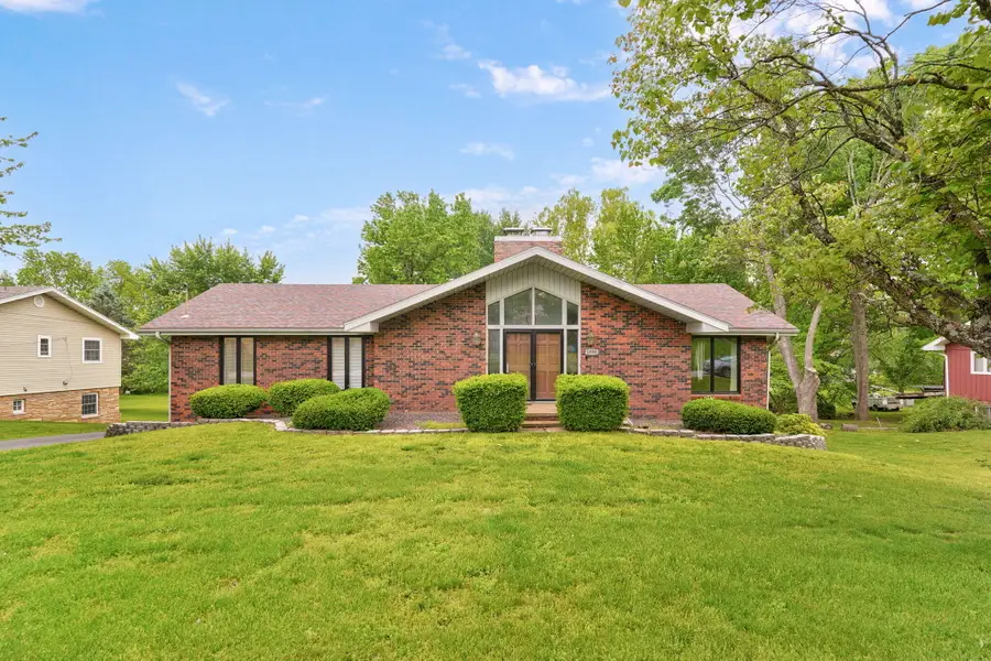 1050 E Camorene Street, Springfield, MO 65803 - #2