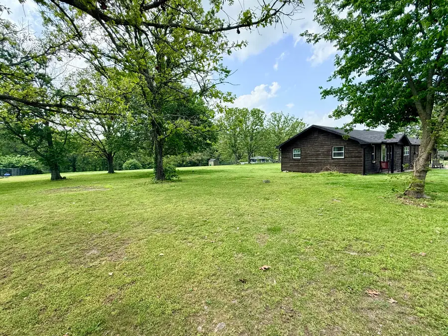 613 Hall Avenue, Ava, MO 65608 - #2