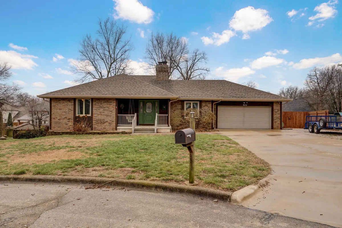 922 E Manchester Drive, Springfield, MO 65810 - #1