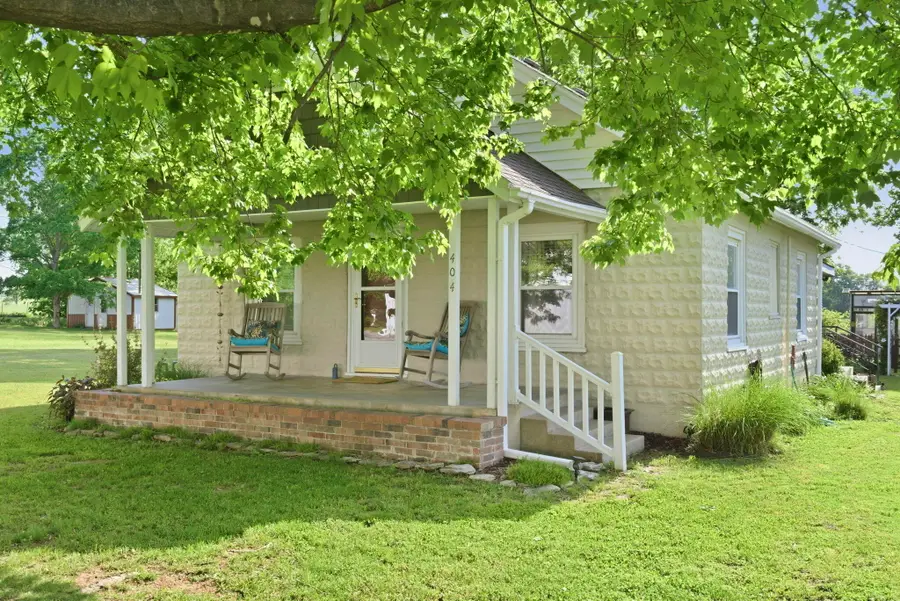 404 N Crestview Avenue, Ash Grove, MO 65604 - #2