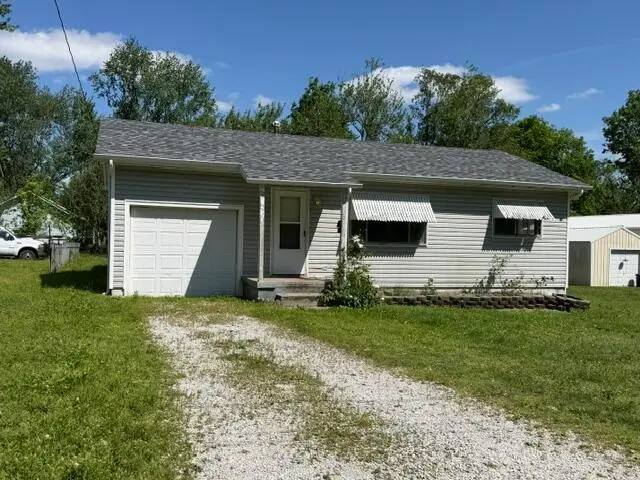 1120 N Fulbright Avenue, Springfield, MO 65802 - #3
