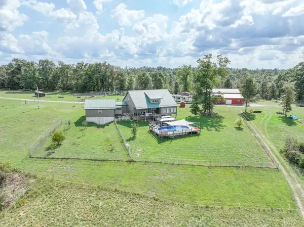 4083 State Route W, West Plains, MO 65775