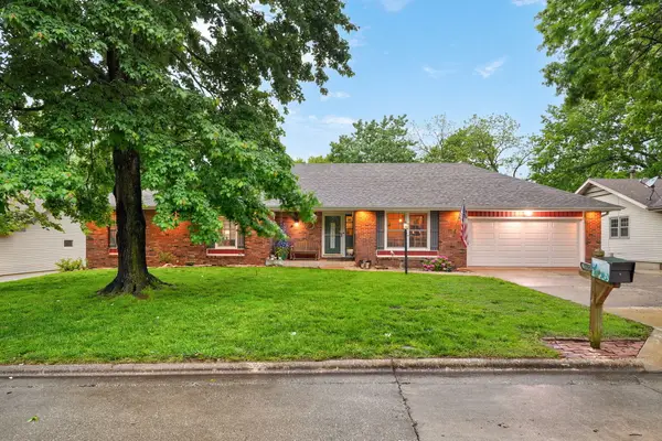 5709 S Clay Avenue, Springfield, MO 65810