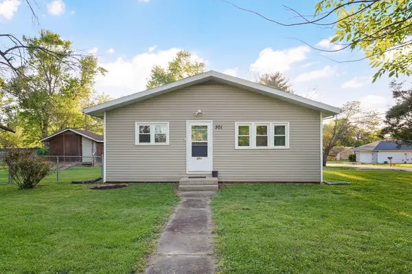 301 S Poplar Street, Nixa, MO 65714