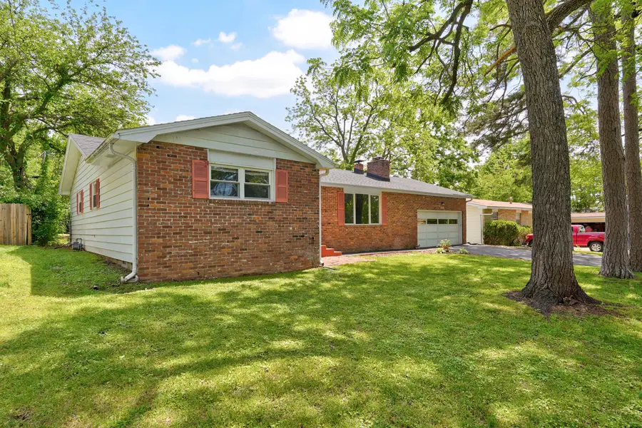1650 S Sieger Drive, Springfield, MO 65804 - #2