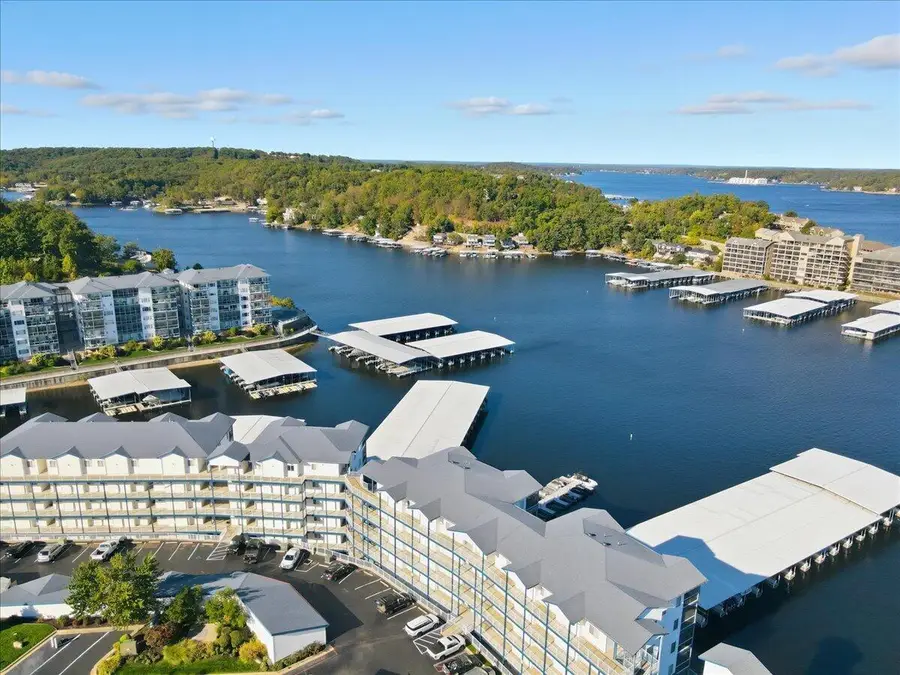 12 Monarch Cove Court #5b, Lake Ozark, MO 65049 - #3