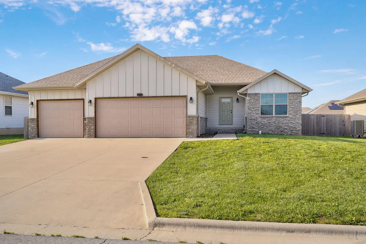 5627 W Mangrove Street, Springfield, MO 65802 - #1