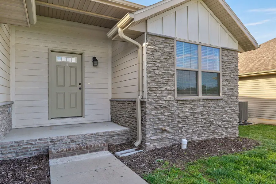5627 W Mangrove Street, Springfield, MO 65802 - #3