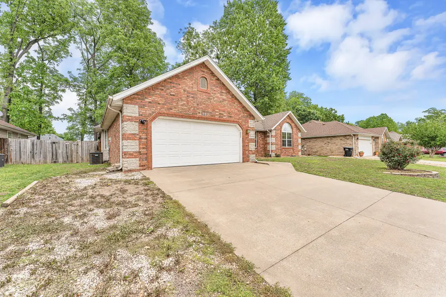 3983 W Leisa Street, Springfield, MO 65807 - #3