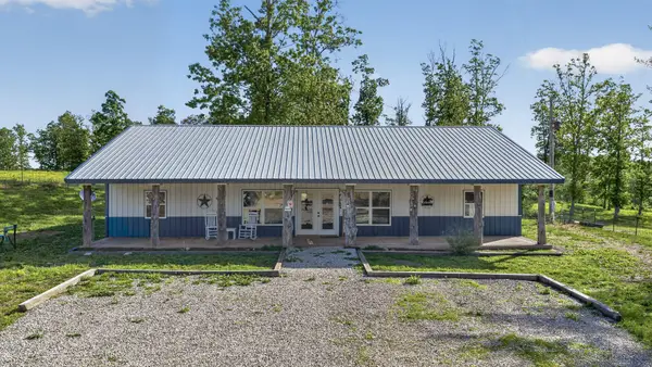 8065 Gourley Road, Mountain Grove, MO 65711