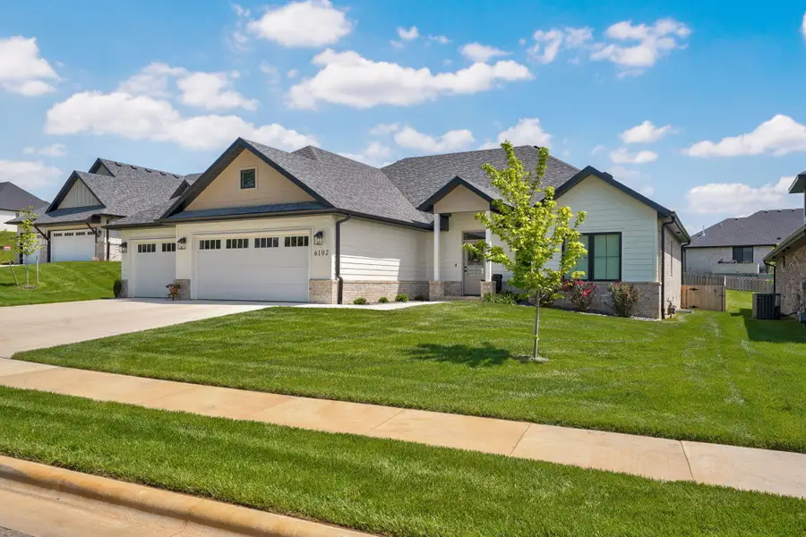 6102 S Holland Avenue, Springfield, MO 65810 - #3