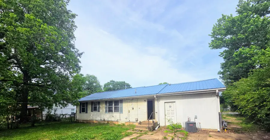 21 Burgoyne Drive, West Plains, MO 65775 - #3