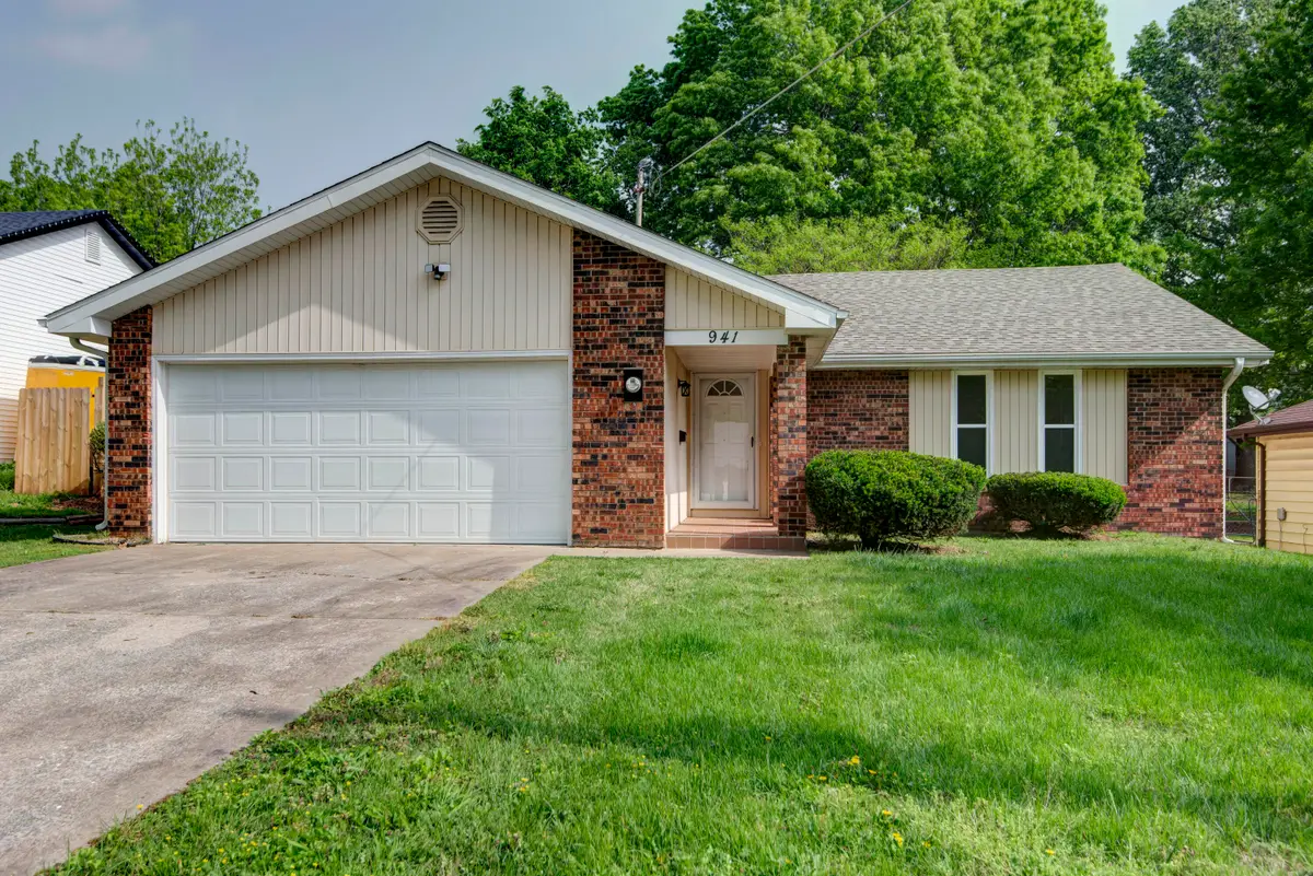 941 W Glenwood Street, Springfield, MO 65807 - #1