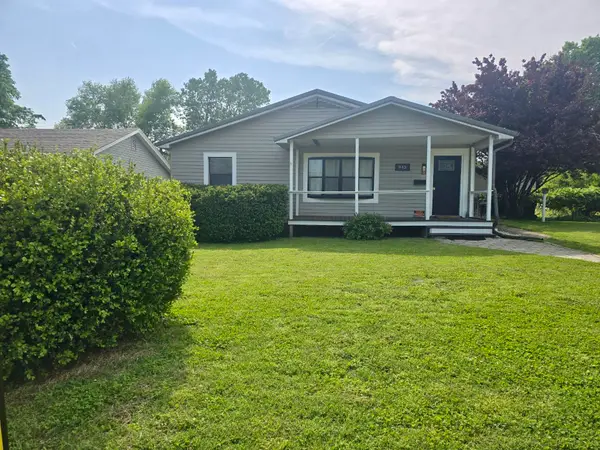 943 S Landrum Street, Mt Vernon, MO 65712