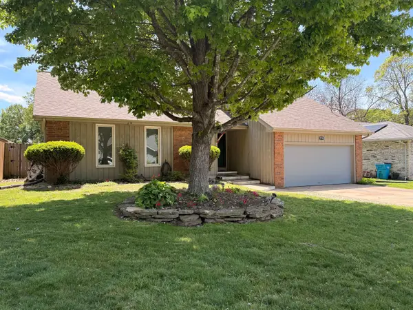 2738 E Verona Street, Springfield, MO 65804