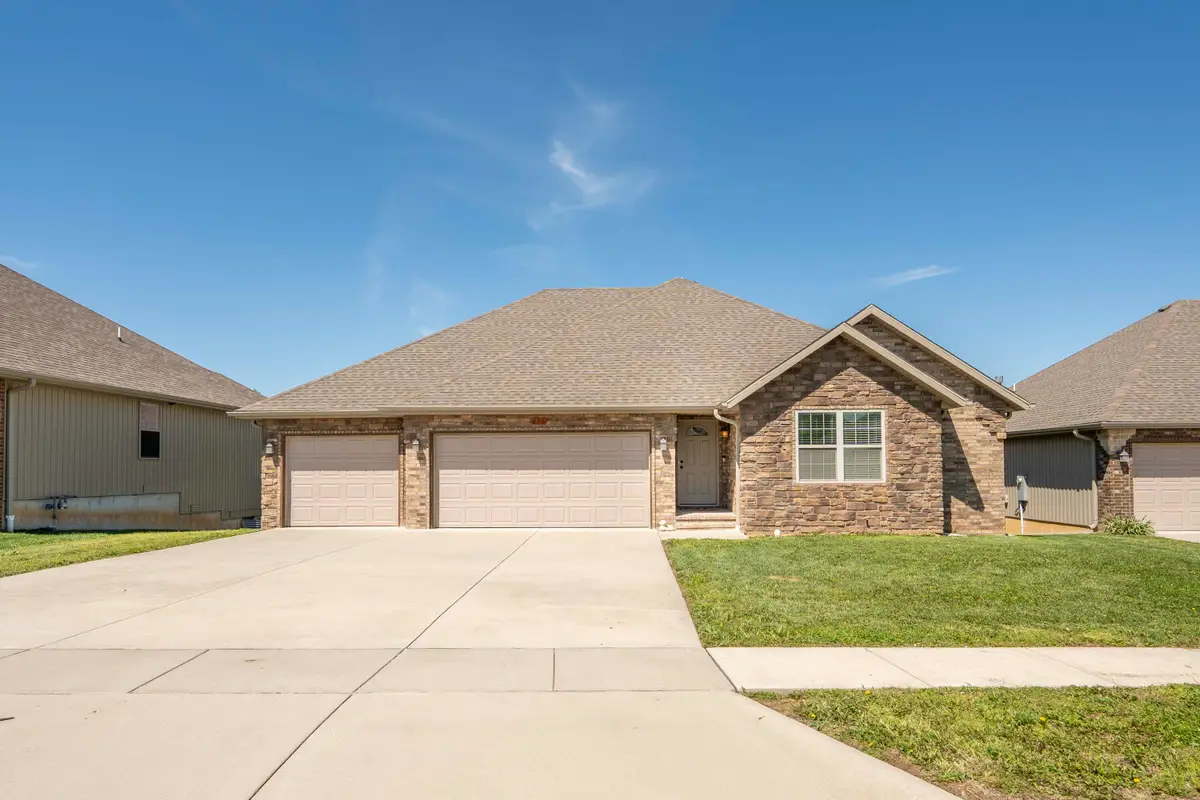 695 N Montego Street, Nixa, MO 65714 - #1