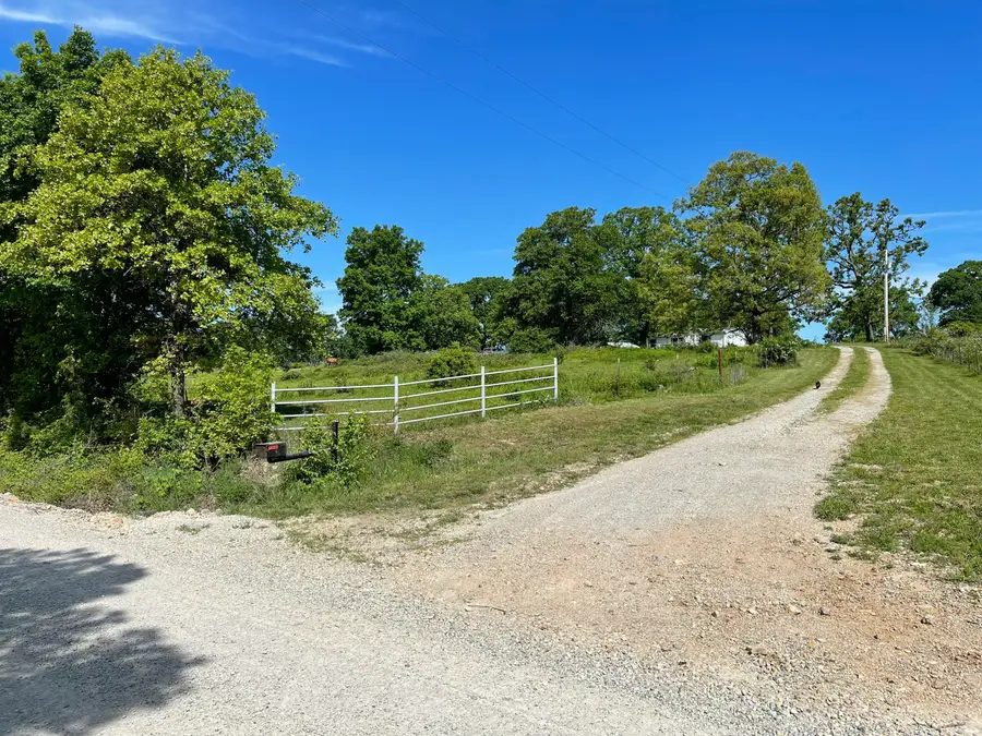 3917 County Road 4220, West Plains, MO 65775 - #3