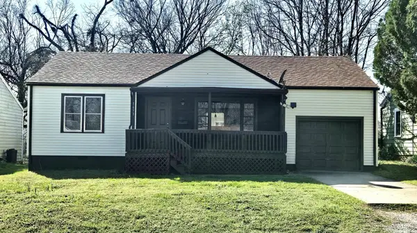 1631 N Kentwood Avenue, Springfield, MO 65803